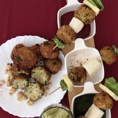 A picture of Cheese Spinach Bombs.