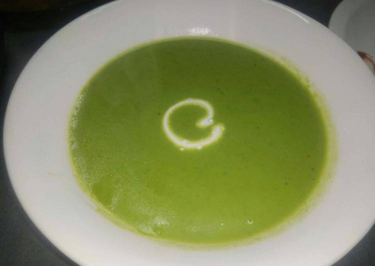 Recipe of Any-night-of-the-week Green peas soup