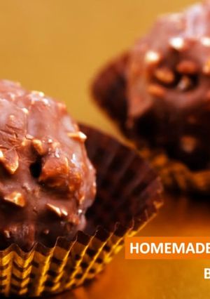 A picture of Ferrero rocher.