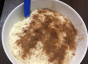 Una foto de Arroz con leche cremoso
