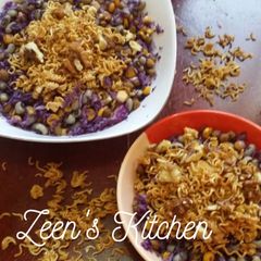 A picture of Maggi and Purple Cabbage Crunchy Salad.