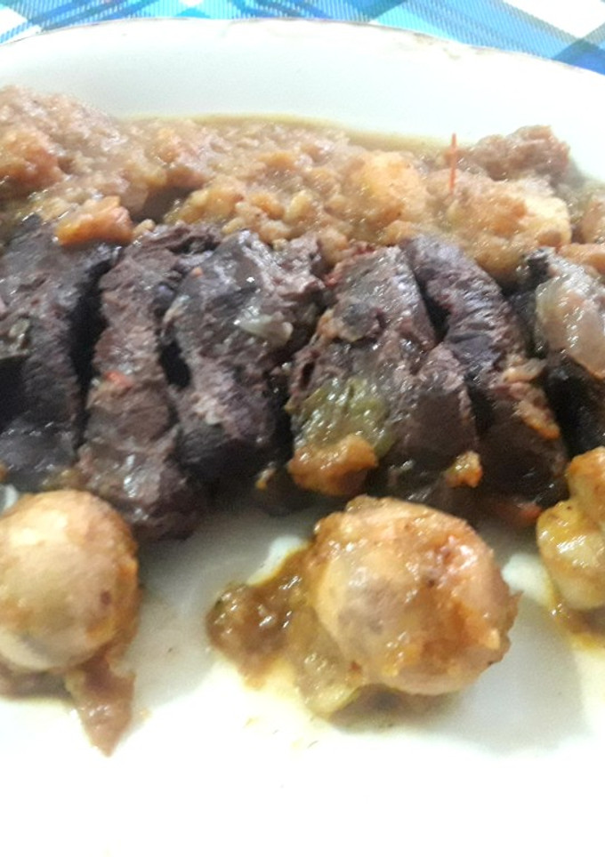 Una foto de Carrilleras de vacuno al vino tinto