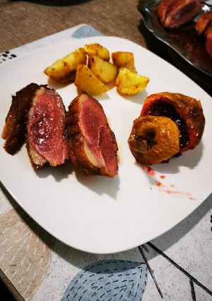 Une photo de Canard et ses pommes sucrées