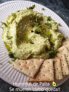 Una foto de Hummus de Palta 🥑