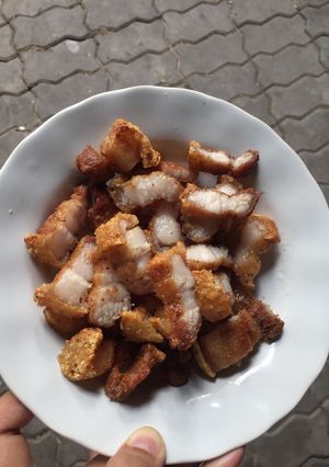 รูปของ หมูสามชั้นทอดน้ำปลา