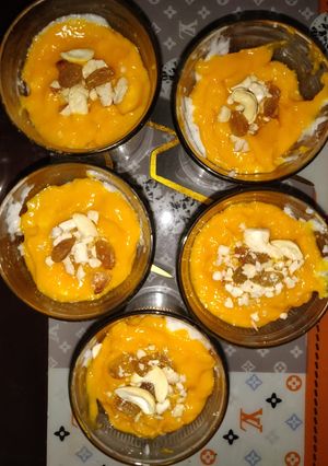 A picture of Mango phirni.