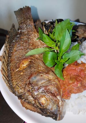 Foto resep Mujaer Goreng Sambel Terasi (Ala Pecel Lele Lamongan)