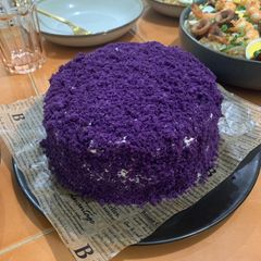 A picture of Ube Cake (Purple Yam Cake).