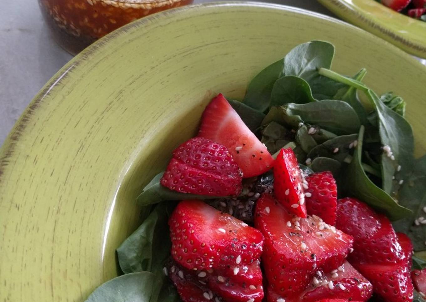 Grandma's strawberry and spinach salad