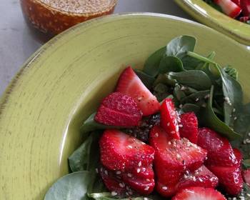 Fresh, Cooking Recipe Grandmas strawberry spinach salad Restaurant Style