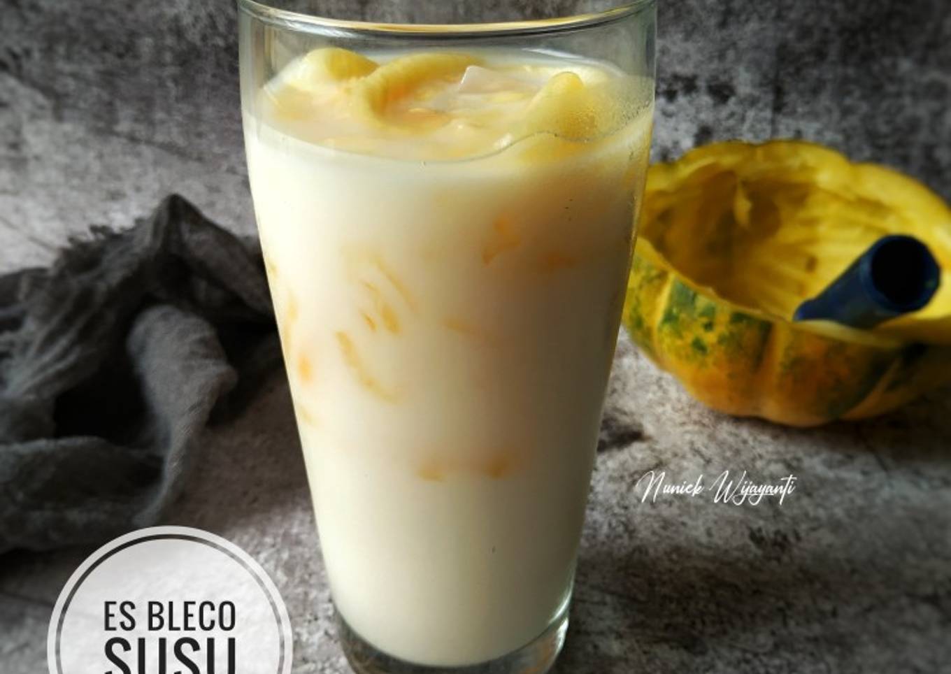 Es Bleco Susu (Blewah Nata De Coco)