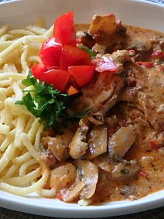 Gyöngytyúk bakonyi módra recept fotója