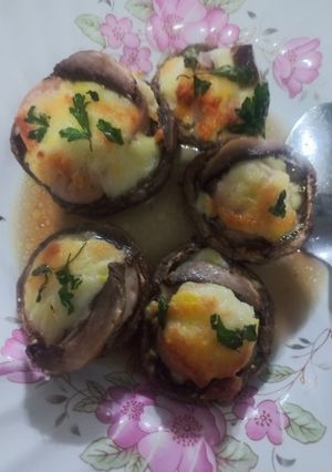 عکسی از دستور قارچ شکم پر
