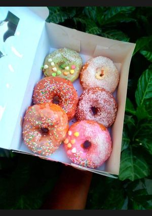 A picture of Doughnut Glazing.