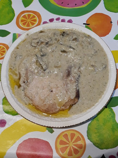 Una foto de Costilla de cerdo & cremoso de paté con cebolla