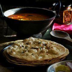 A picture of Butter Naan Rotis.