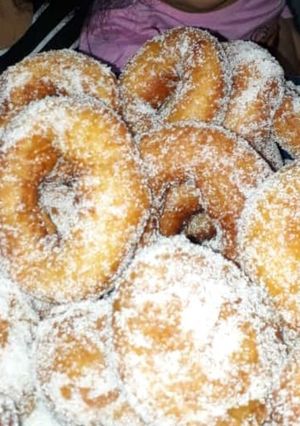 Una foto de Rosquitas, bolas de fraile y submarinos caseros!