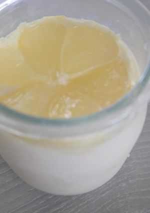 Une photo de Yaourts maison au citron