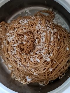 கோதுமை ஐடியப்பம்(Kothumai idiyappam recipe in tamil) செய்முறை முக்கிய புகைப்படம்