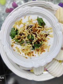 दही बड़ा (dahi vada recipe in Hindi) रेसिपी मुख्य फोटो