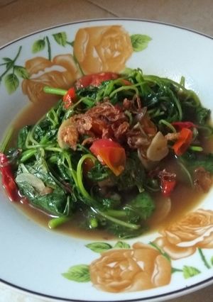 Foto resep Cah Bayam pedas gurih simpel