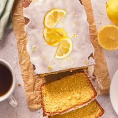 A picture of My Lemon Drizzle Cake 🍋.