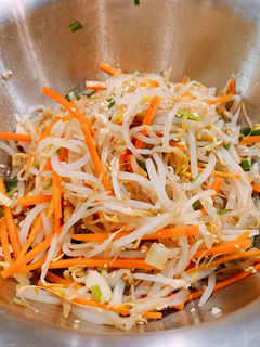 涼拌豆芽菜 的食譜成品照片