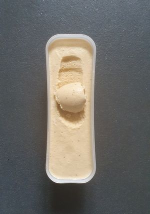 A picture of Banana Mango Ice-Cream.