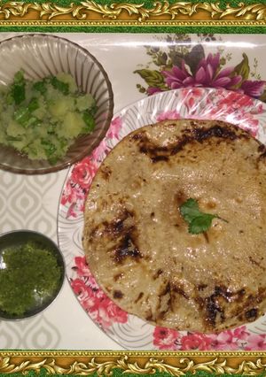 गेहूं, मक्के आटे की रोटी (gehu makke aate ki roti recipe in Hindi) रेसिपी मुख्य फोटो