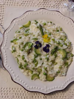 Foto di Risotto primavera mantecato con il taleggio