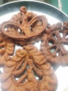 গহনা বড়ি ভাজা(gahona bori bhaaja recipe in Bengali) রেসিপির প্রধান ছবি