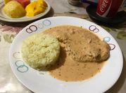 Una foto de carne de cerdo con chile chipotle