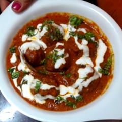 A picture of Restaurant style shahi malai kofta.