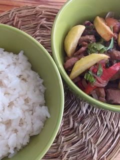 Una foto de Lomo saltado