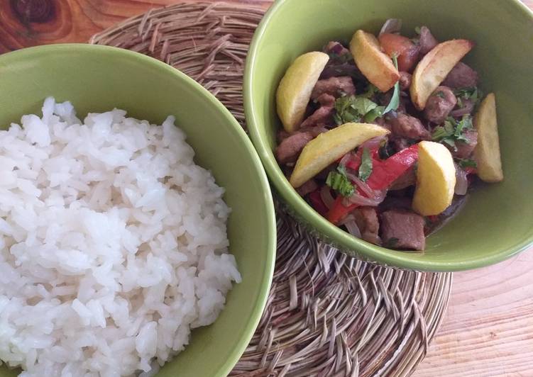 Lomo saltado