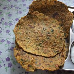 A picture of Mixed flour n mix leafy green vegetables thepla.
