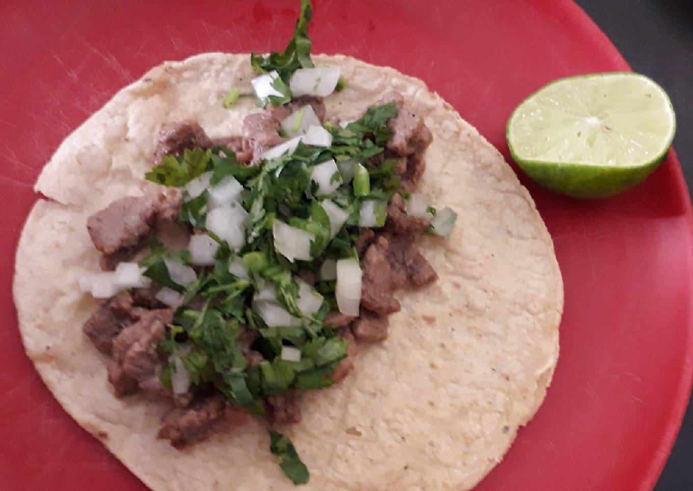 Tacos de bistec de res