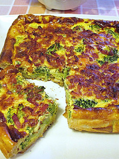 Una foto de Budín de brócoli hojaldrado