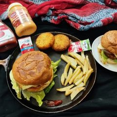 A picture of Aloo tikki Burgur.
