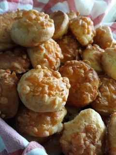 Zsírral készített tejfölös pogácsa recept fotója