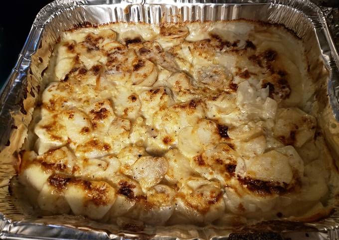 How to Prepare Super Quick Homemade Holmstead Cookin': Baked Onion &
Garlic Scalloped Potates
