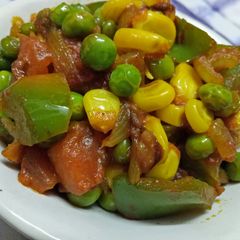 A picture of Corn peas sabji.