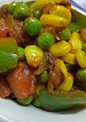 A picture of Corn peas sabji.