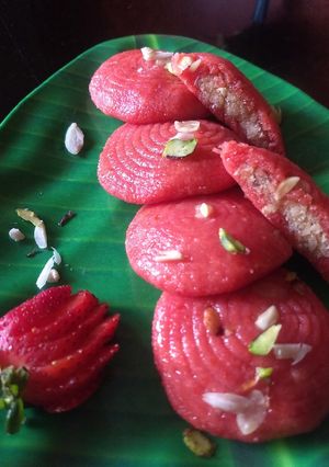 A picture of Steamed tomato rava kachori.