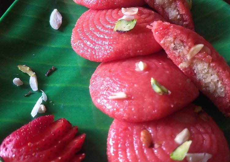 Steamed tomato rava kachori
