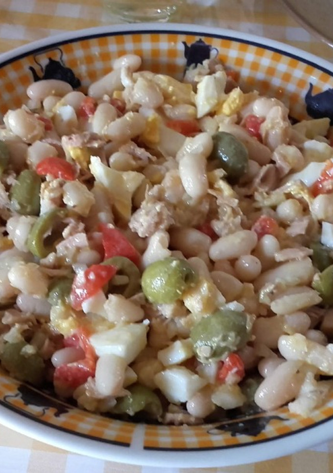 Una foto de Ensalada de alubias blancas
