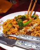 Fideos Ramen con camarones y brócoli, LuisFy