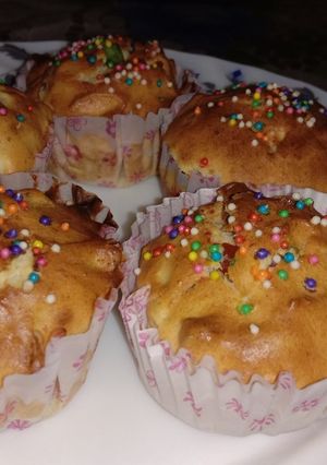 A picture of Walnuts muffins.