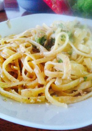 Una foto de Crema blanca de atún 🍝