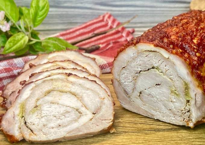 Смачний м'ясний рулет до великоднього столу/Пряний м'ясний рулет/Дуже смачно замість ковбаси)